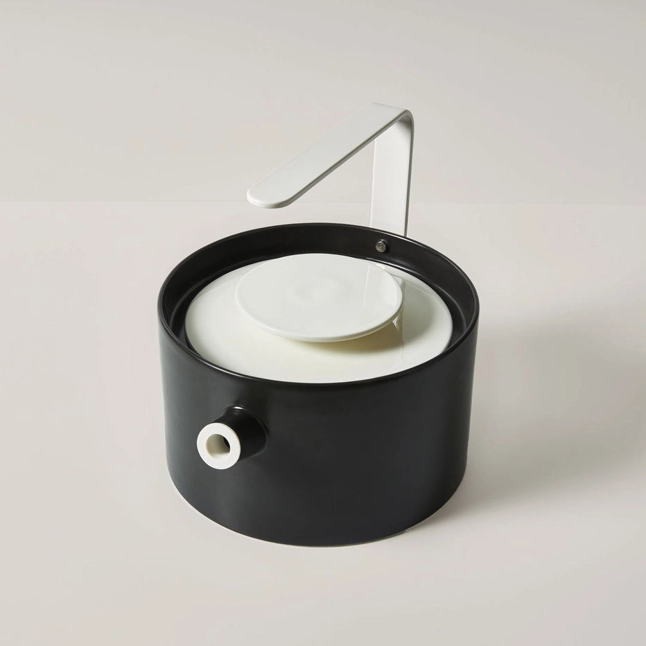 La Grande Teapot by WeSteep