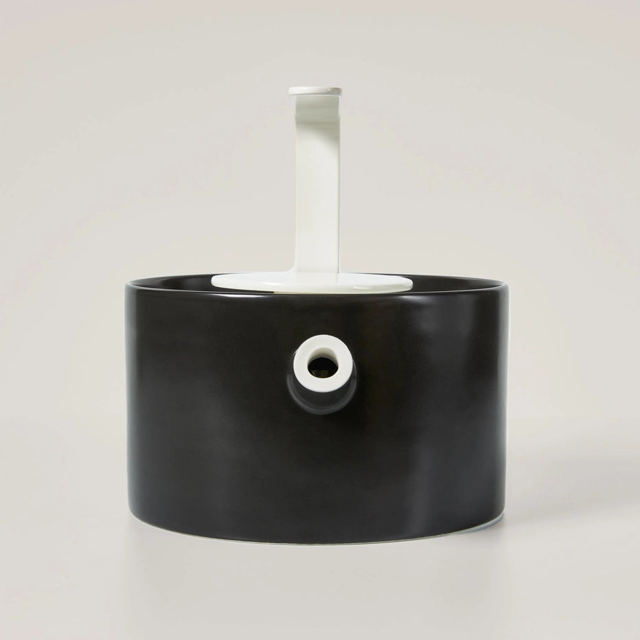 La Grande Teapot by WeSteep