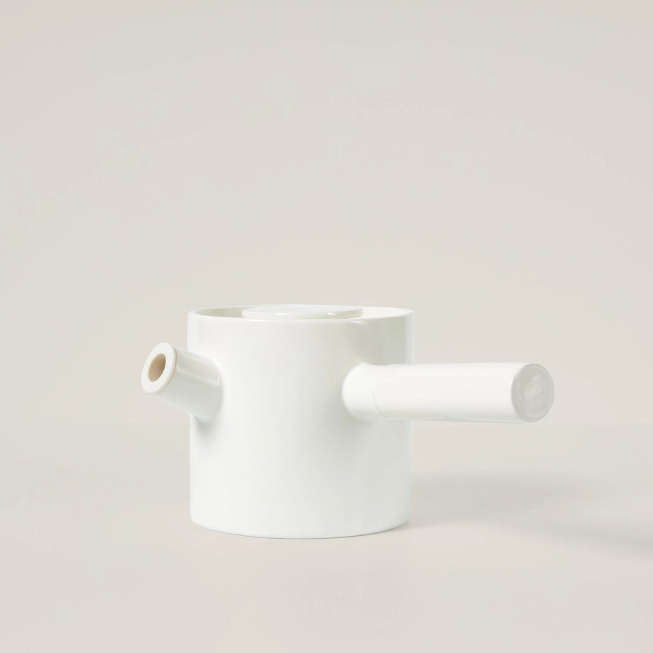 La Petite Teapot by WeSteep